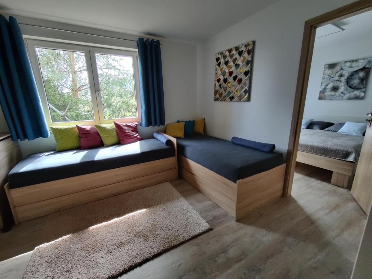 Apartman Pod Lipou - Samostatny Objekt Jaroměř エクステリア 写真